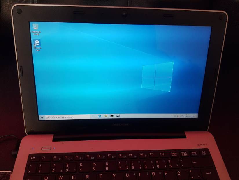 Medion Akoya安装Windows 10