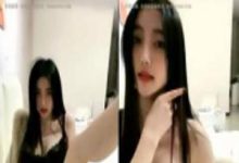 烧妇猫猫2022年最极品的女神首次直播间打粑粑大秀-srcmini