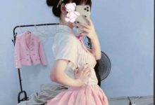 某推新晋超级人气超粉嫩甜美可爱洛丽塔女神【极品白】粉嫩罗莉（芊芊qianfff）最新精品合集[4V-308MB]-srcmini