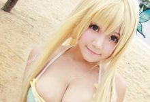 玩cos的极品丰满美女-srcmini