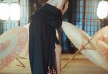 某推超高人气新晋网红Coser博主超高颜值美女（奈汐酱）最新散播稀缺资源合集-srcmini