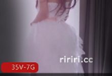 喜欢和路人进行深度交流的女神《Candybaby糖宝》-srcmini