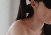 双马尾超嫩舞蹈生《Yoxi》标准一字马展示-srcmini