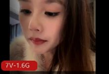 Twitter今年最美女神（小雨儿）终于来了 ，第一次镜头前素颜展示最美的一面[7V-1.6G]-srcmini