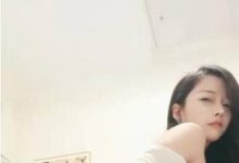 虎牙销魂主播（狐媚小妖精）直播，一举一动都表现着妩媚【1v-1.08G】-srcmini