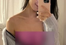 健美身材的清纯甜美女神alyss的私拍照片，含有打粑粑内容，其中有一张照片是不明液洗脸的画面，还有一张是和B脸同框的合照，另外还有紫薇的照片和榨豆浆的视频。这些内容可以在百度盘上找到。-srcmini