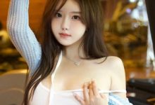 小薯条学生妹健身房T蛋视频：清纯萌妹子身材展示，两个版本等你观赏-srcmini