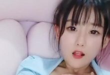 软软小湿妹直播合集：清纯软妹子玩法多变，十个视频无法抗拒-srcmini