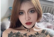 高颜值网红大野驴实锤露脸视频,纹身棒棒糖惊喜,快手下水道-srcmini