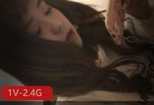 萌妹小仙女手用脚对话保健1V-2.4G自拍视频手机聊-srcmini