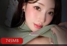 网红合集微博粉红两粒童小芯最新资源745MB，街拍与吃瓜精彩纷呈-srcmini