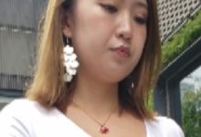 高跟长腿美女紧身长裤视频-srcmini